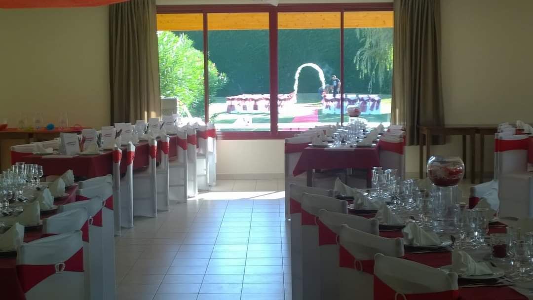 Mariage blanc et rouge