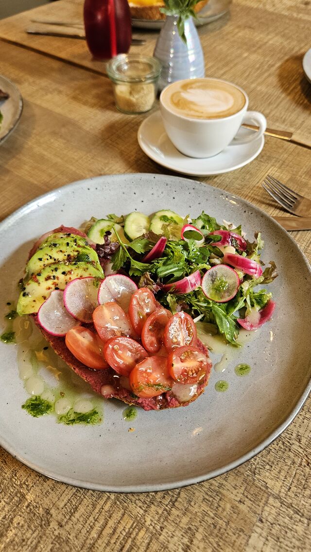 Hummus Avovado Stulle