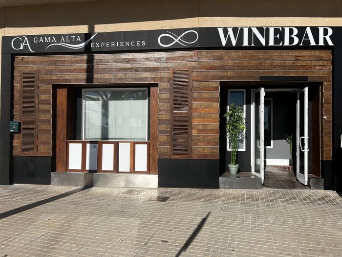 Gama Alta Winebar en Elche