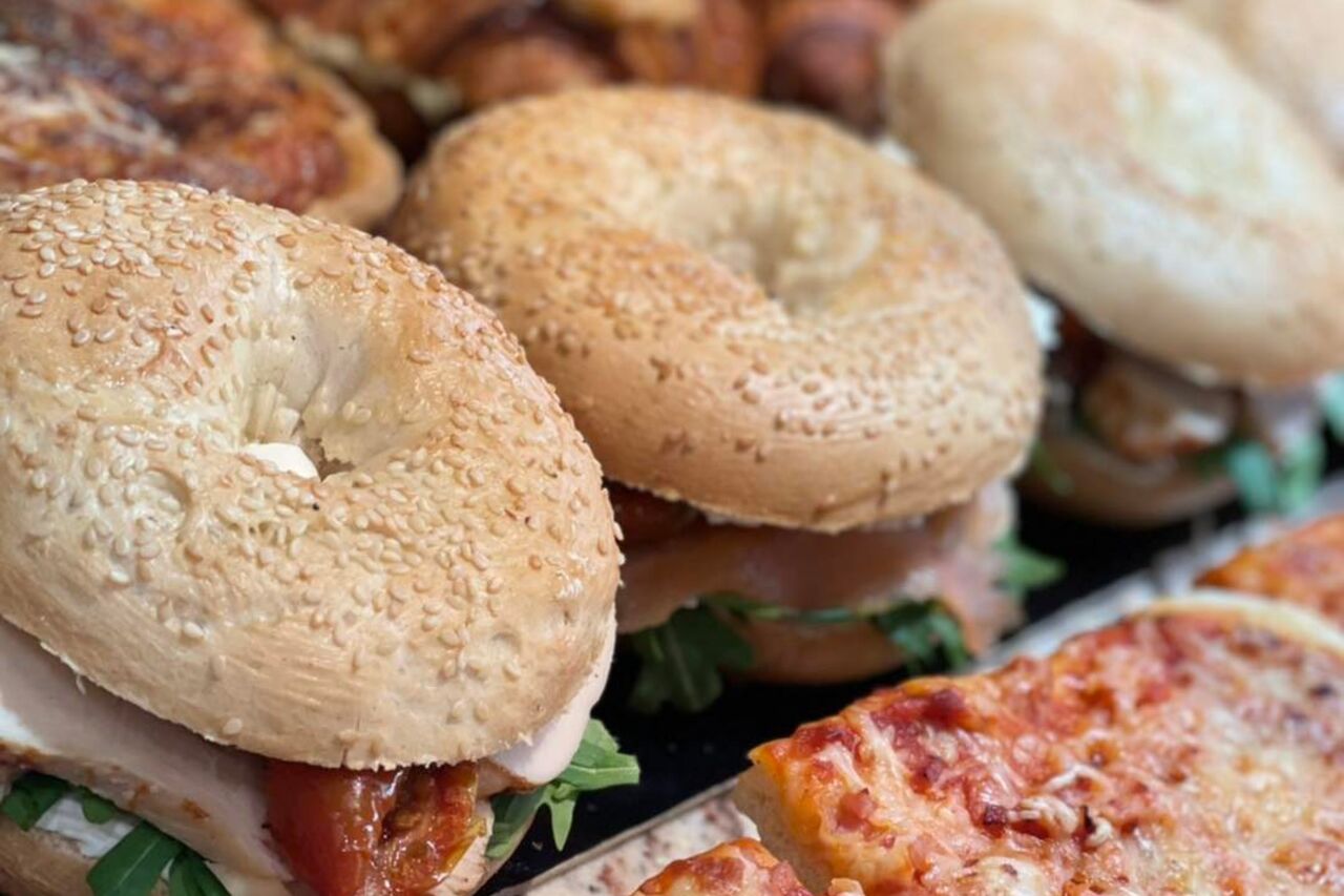 BAGELS, TARTES....