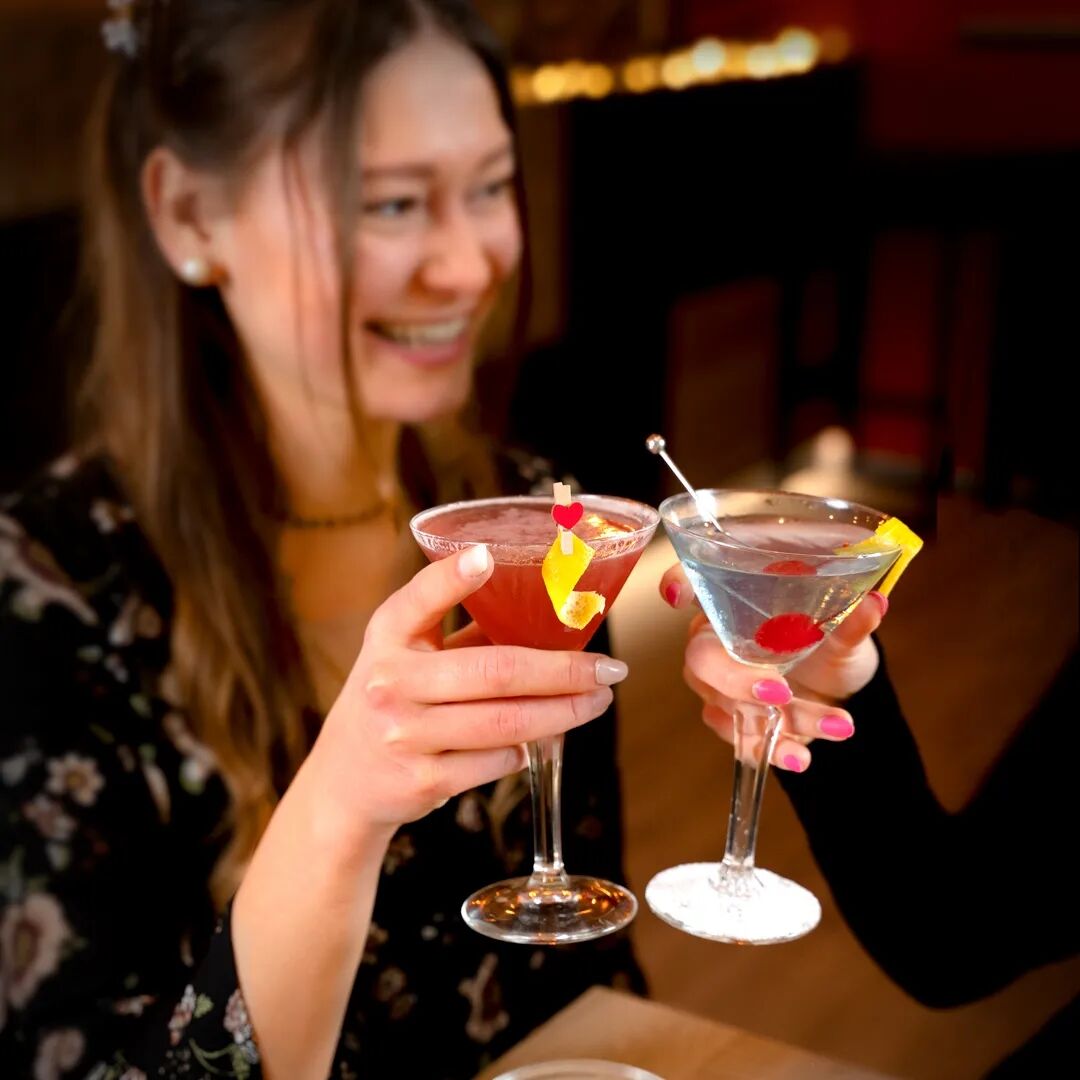 Cosmopolitan e Aviation