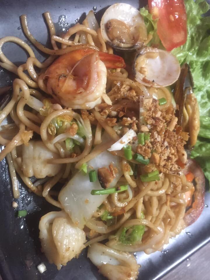 Accompagnement: Nouilles aux Fruits de Mer