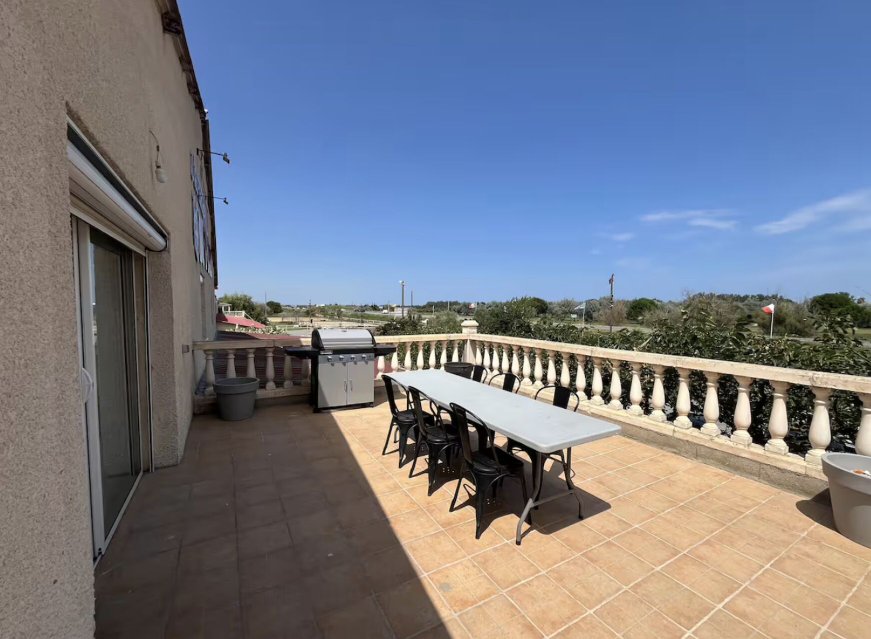 LOGEMENT 12 PERSONNES