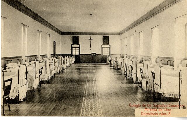 Dormitorio No. 5 -Colegio de los Sagrados Corazones