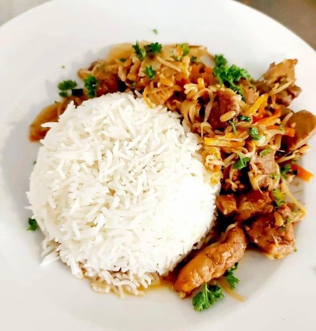 Émincé de poulet au germes de soja