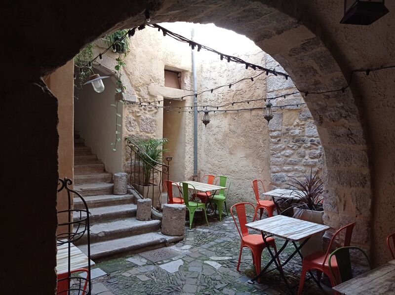 Patio ( ouvert de Mai à Octobre )