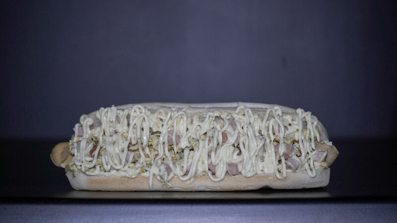 THE BRITISH
pain moelleux , saucisse, cheddar, oignons confits, œufs, bacon
sauce tartare