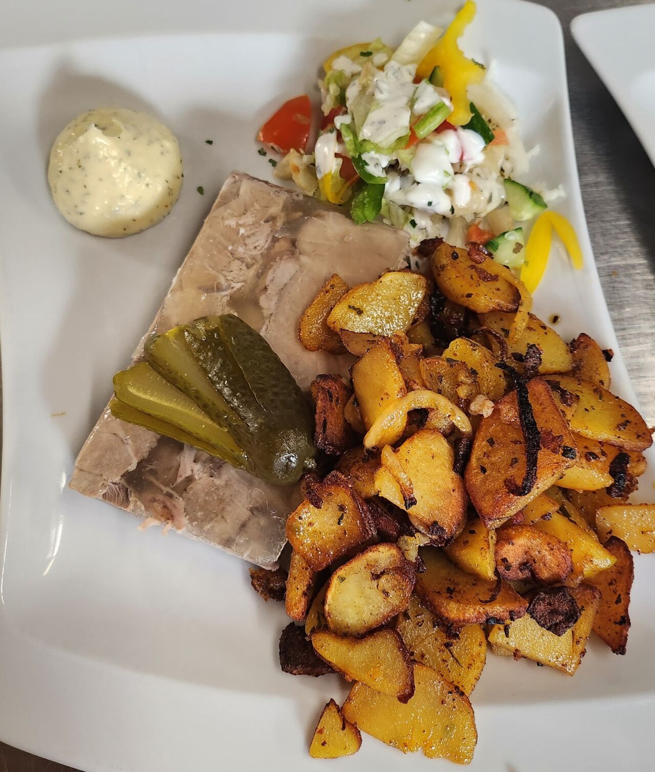 Hausgemachtes Sauerfleisch