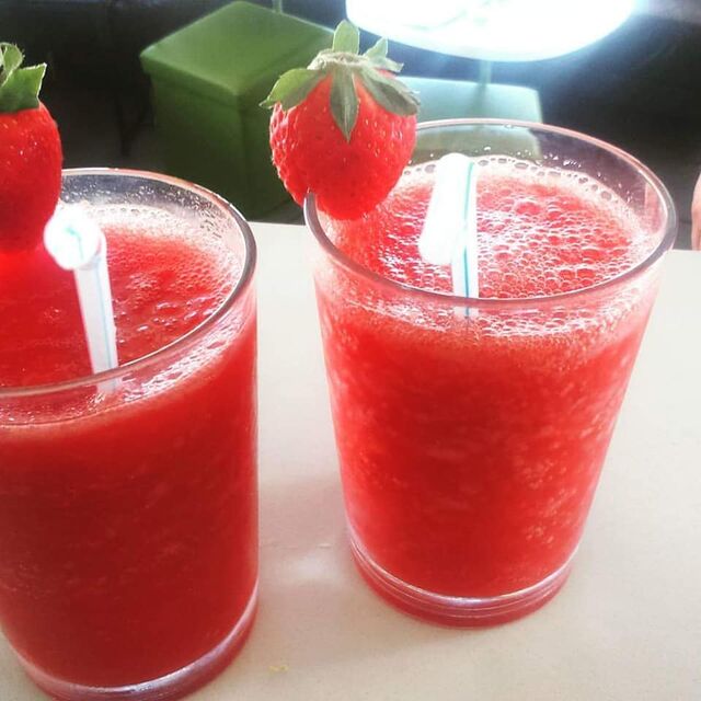 Sumos 100% polpa de fruta naturalMorangoLaranjaMamãoGoiabaMaracujáMangaGoiaba