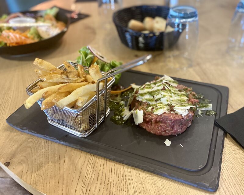 LA CHOPE GOURMANDE Bar Sainte Luce sur Loire French Cuisine Near Me 