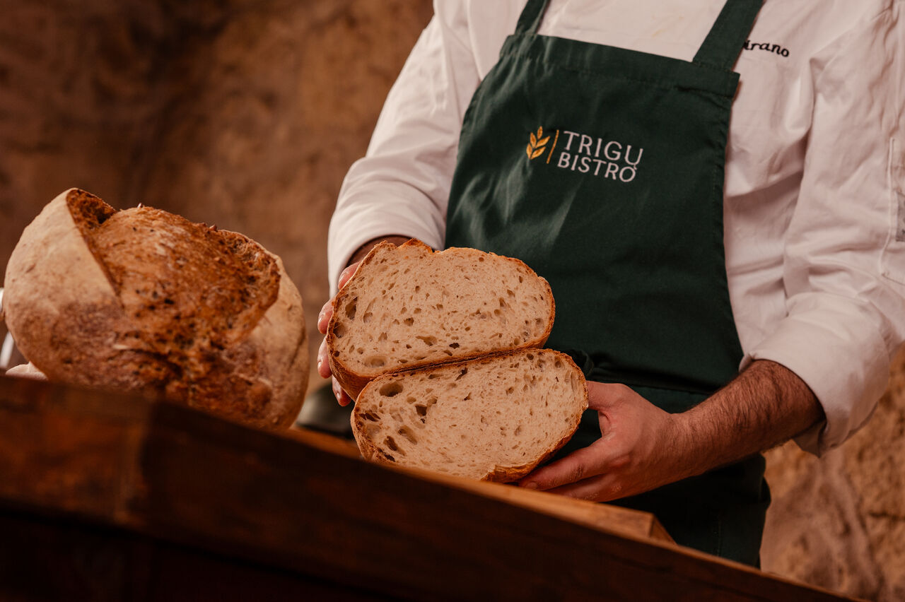 Dal grano nasce tutto. Dal pane nasce casa.