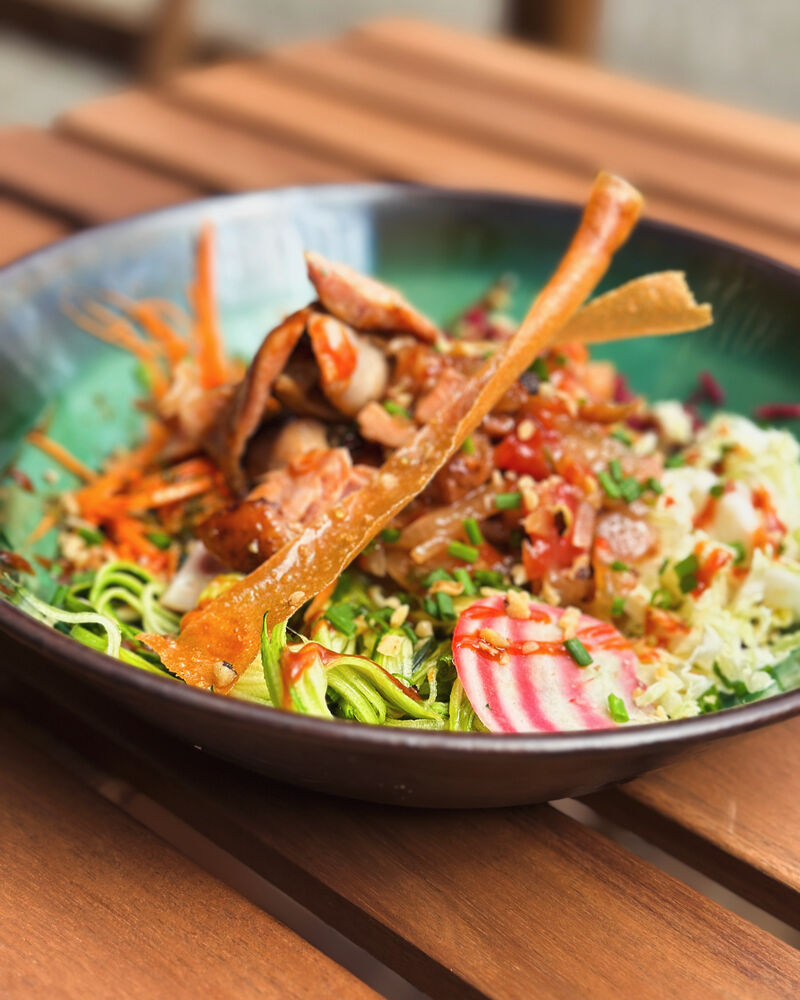 Salade de poulet boucané 