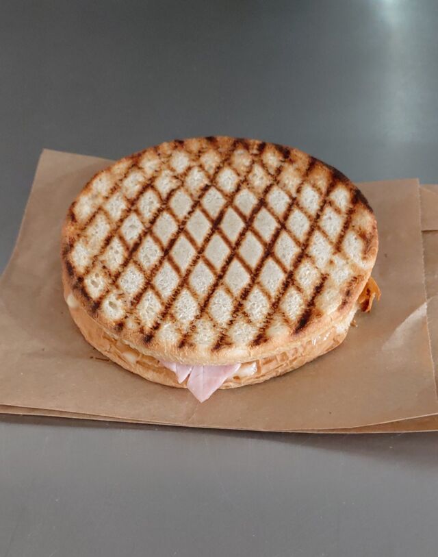 Crôque-Pôtes
Seul: 2.50€
Menu Enfant: 6€