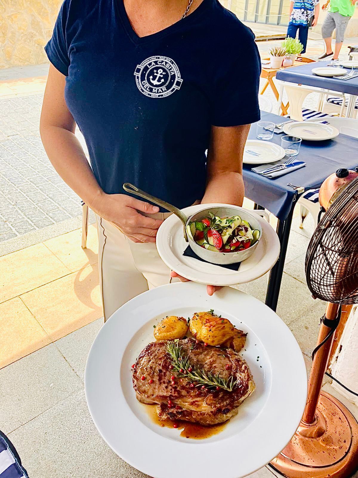 Rump Steak with a courgette salad 