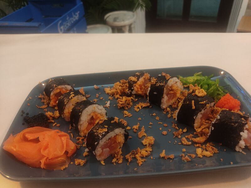 Spicy roll (Maki relleno de atún picante)