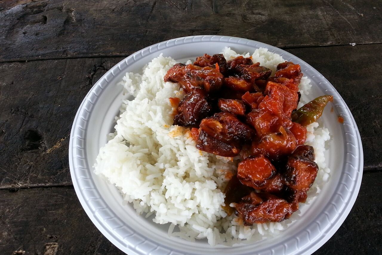 Rougail saucisses fumées réunion