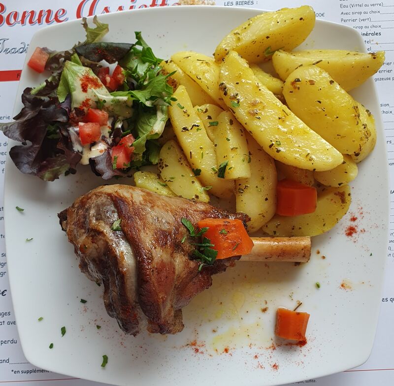 Souris d'agneau, pommes de terre rôties