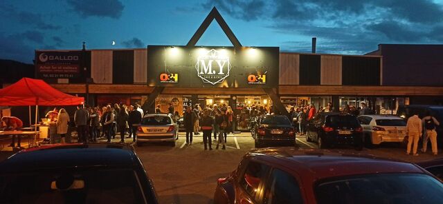 Prestation chez M.Y Cave 