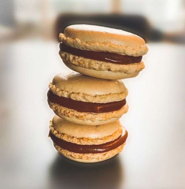 • MACARONS •
C'est l'une des spécialités de La Bottelerie.
Le choix du parfum se fera en fonction de vos envies