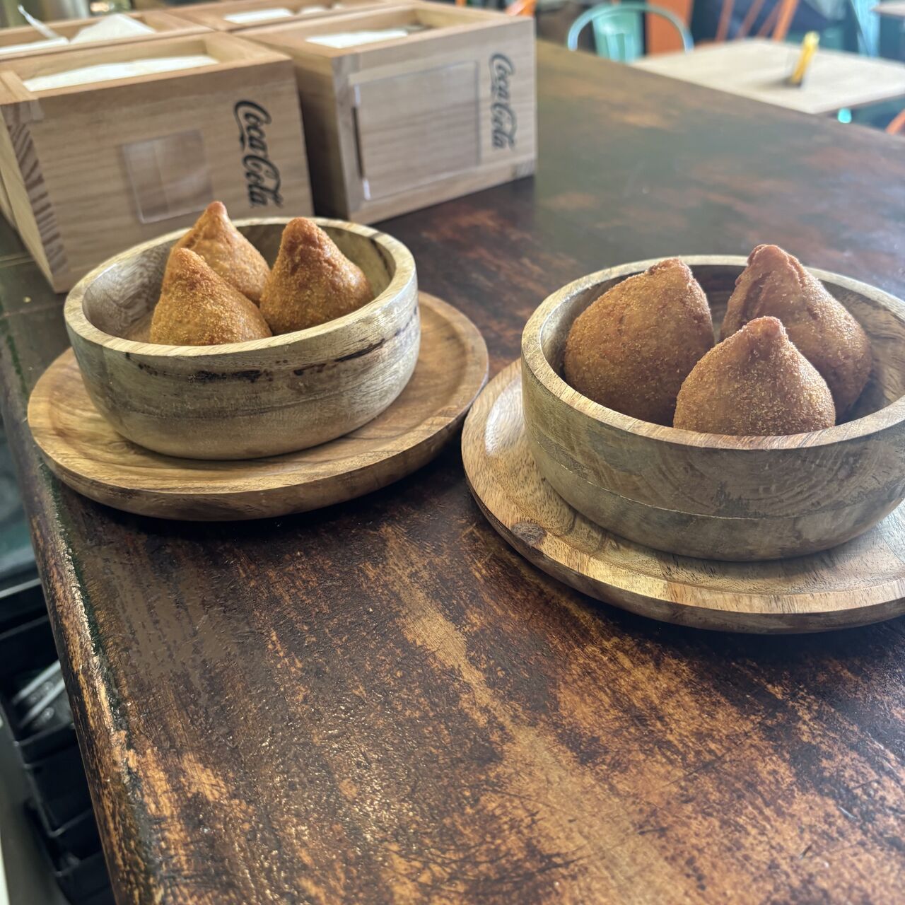 Coxinhas de pollo y pollo con queso catupiry