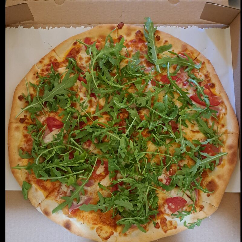 PIZZA Z RUKOLĄ