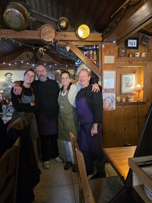 L'EQUIPE LUCIE/ XAVIER/SOPHIE/ LAURENT