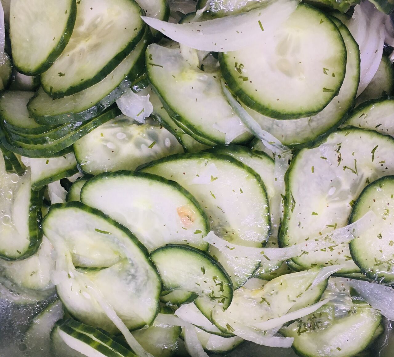 - Gurkensalat -