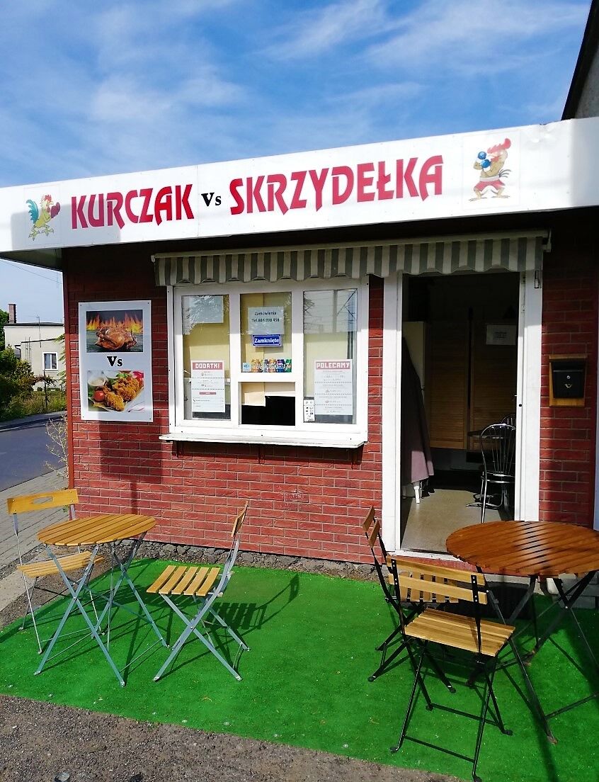 Dębiec - lokal z zewnątrz