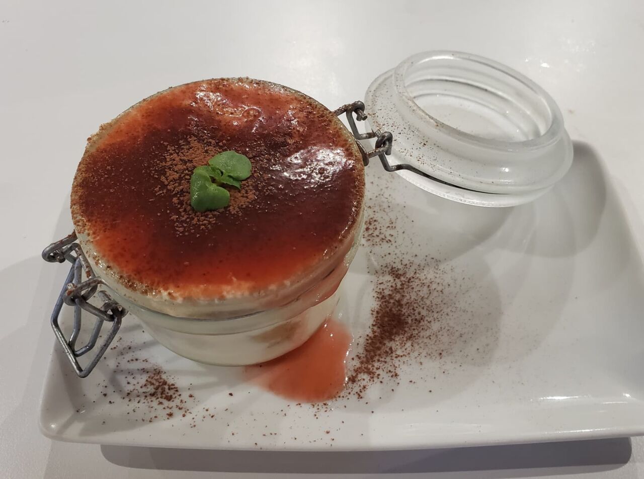 Tiramisu café, coulis de fraise