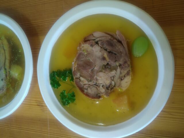 Faszerowany Bażant Perliczką