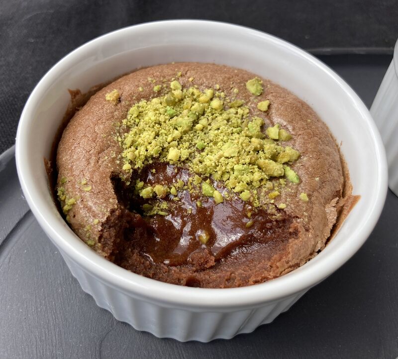 Dès que l'on touche ce moelleux, la ganache coule à l'intérieur ! Irrésistible ! 