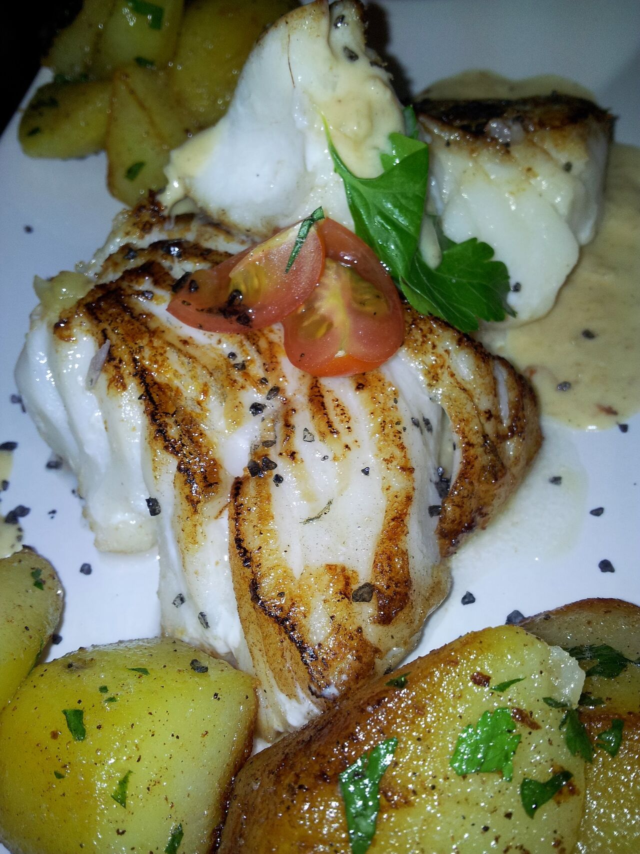 Skrei mit Petersilienkartoffeln im Menü