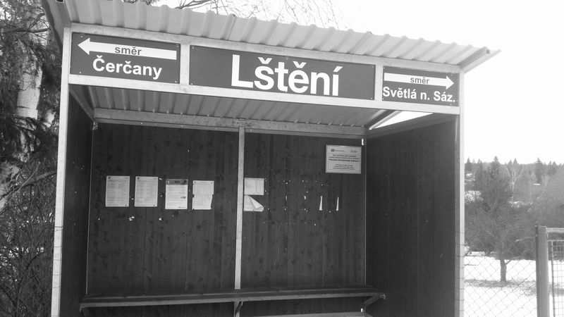 vlaková zastávka Lštění