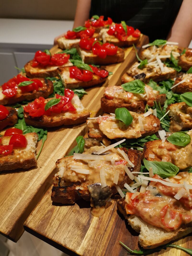 Abbiamo 4 tipi di bruschette diverse! Per un antipasto semplice e sfizioso 