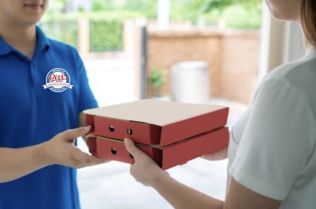 Une livraison rapide de pizzas sur
Saint-Raphaël et Fréjus
Compose Ta Pizz’ à St-Raphaël dans le Var 83