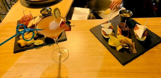 Cocteles y Tapas