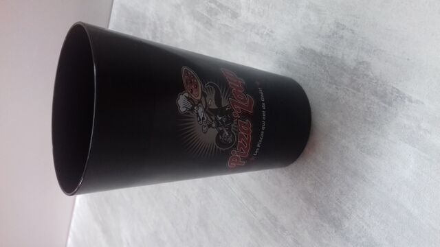 Voici nos verres à notre effigie, n'hésitez pas à passer nous voire si vous en voulez un pour votre collection... 