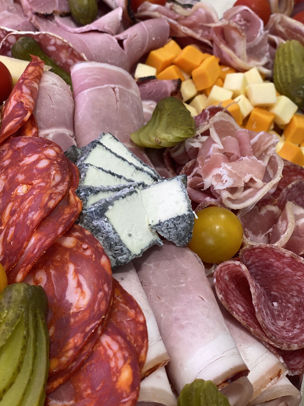 Plateau de charcuterie et fromage pour vos apéro