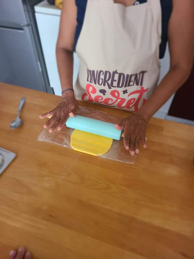 Confection des Empanadas (3): Abaisser la pâte à Empanadas