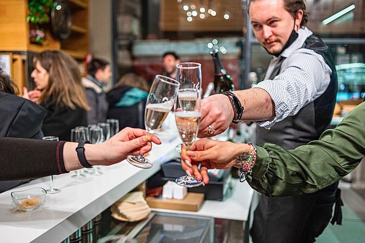 PUBLIC HOUSE CENTRAL