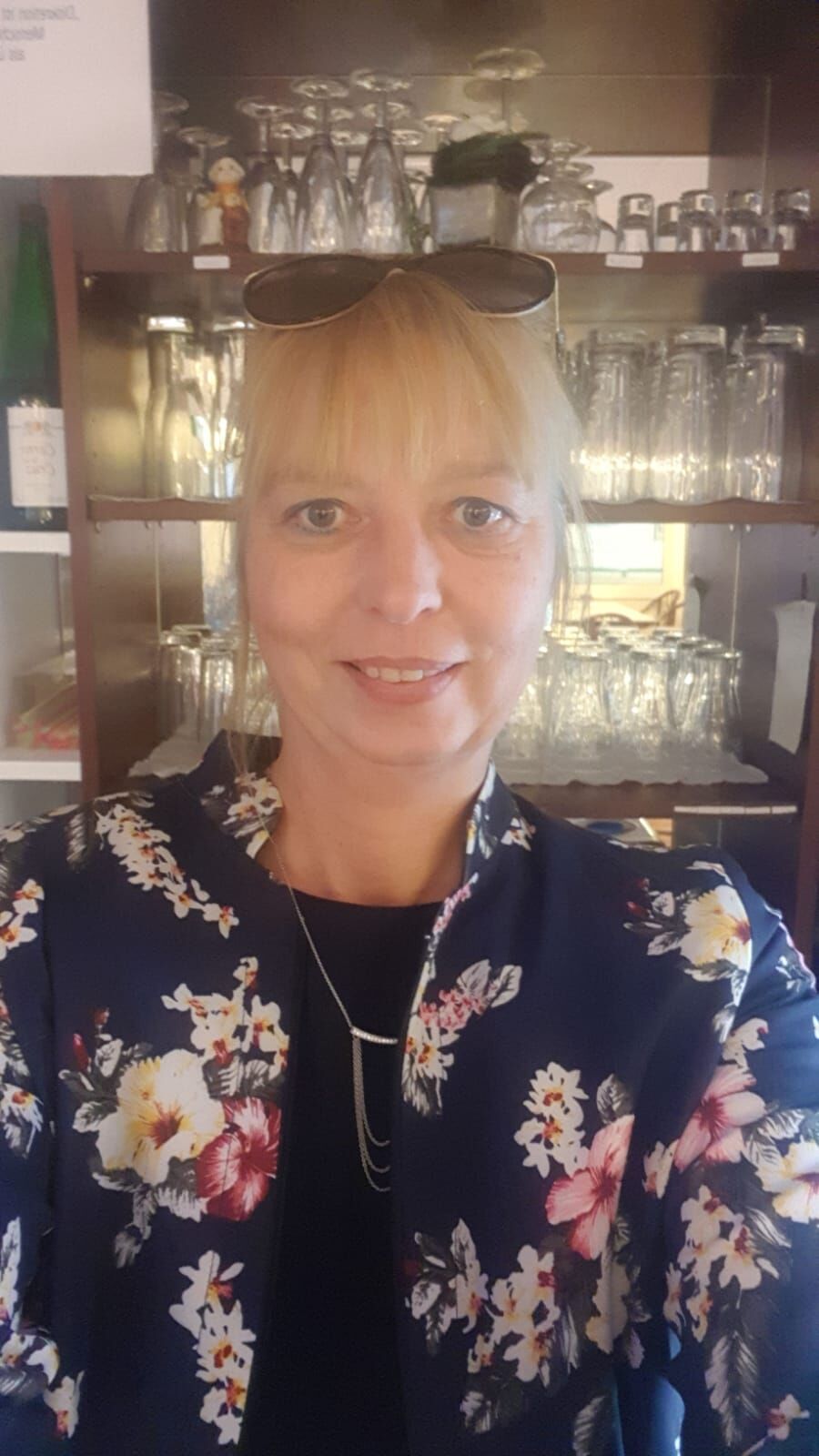 Ich freue mich über Ihren Besuch!
Ihre Heike Eichner vom Cafe Bonifatius.