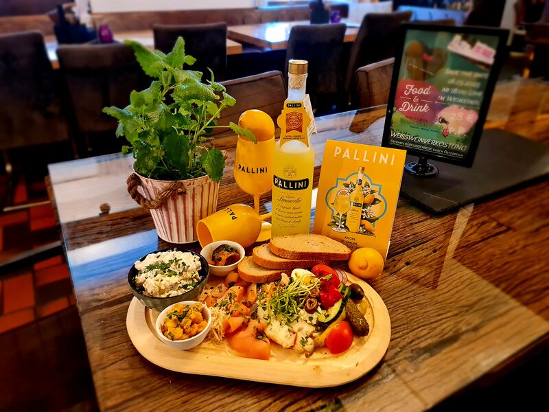 LIMONCELLO + HERINGSSCHMAUS