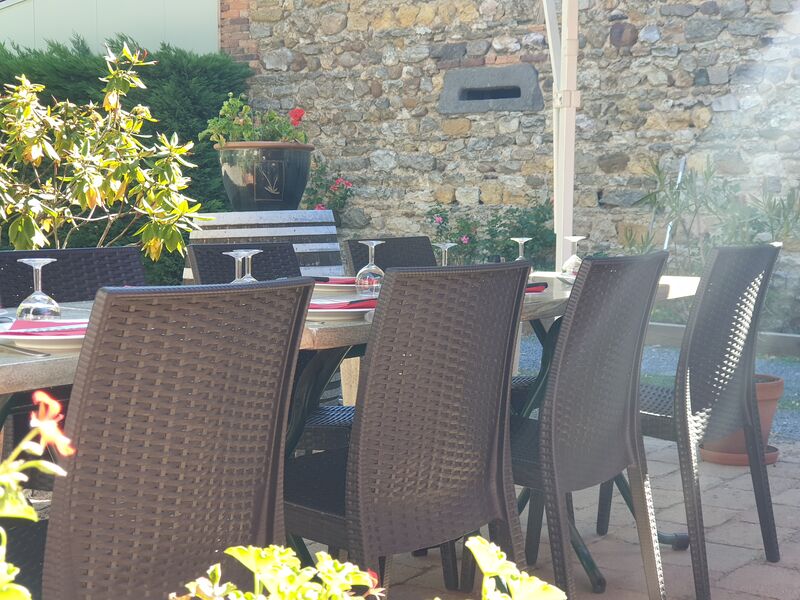 Terrasse extérieure (capacité 50/60 pers) 