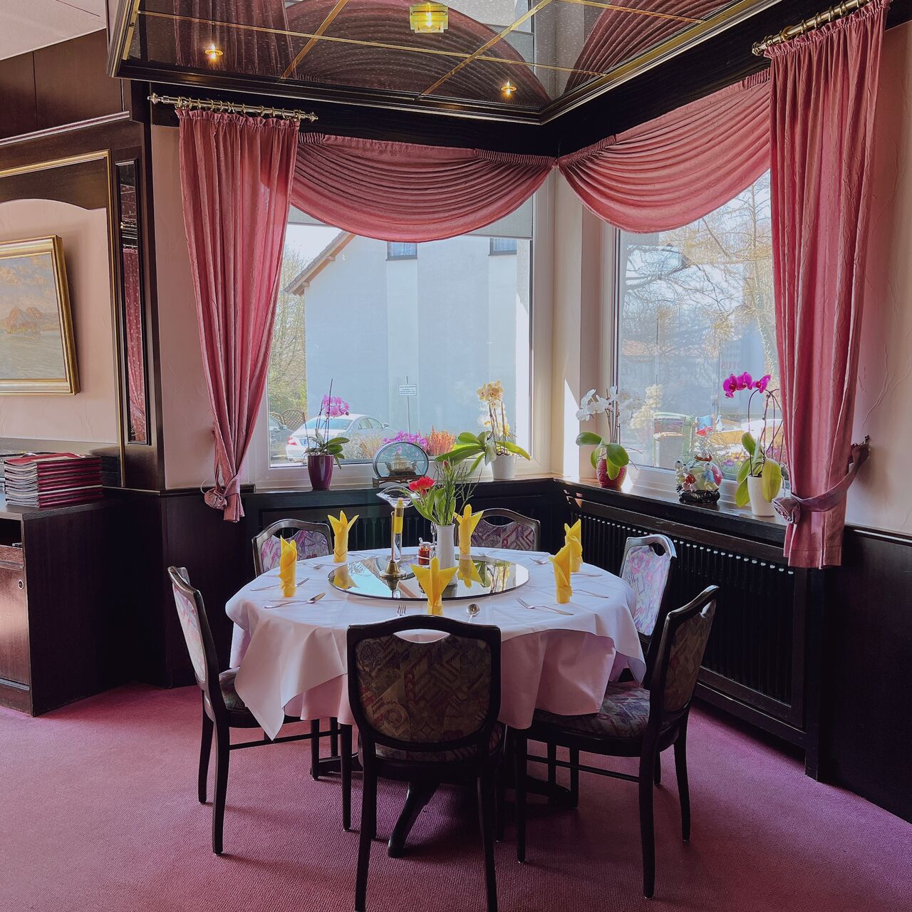 Genießen Sie einen wundervollen und schmackhaften Abend in unserem Lotus Restaurant