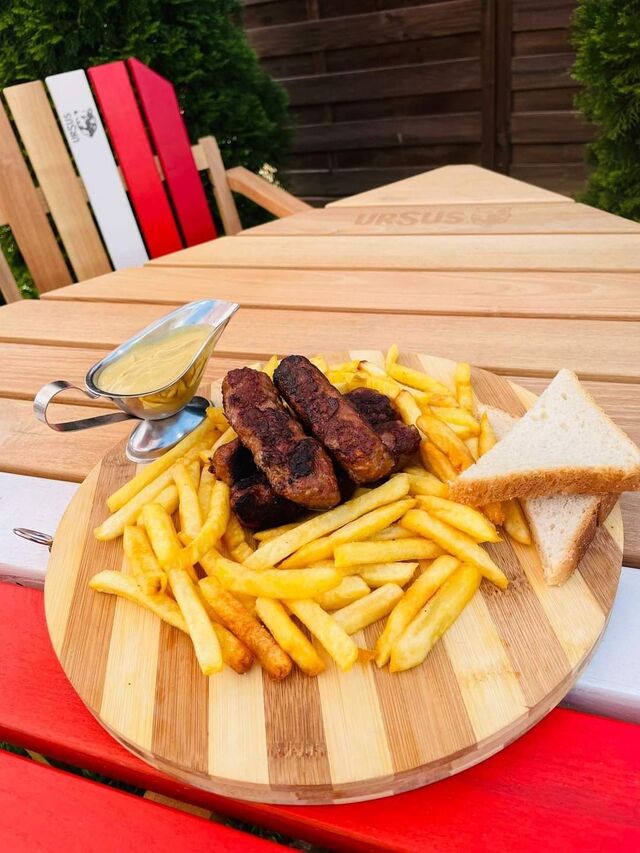 Mici cu cartofi prăjiți 