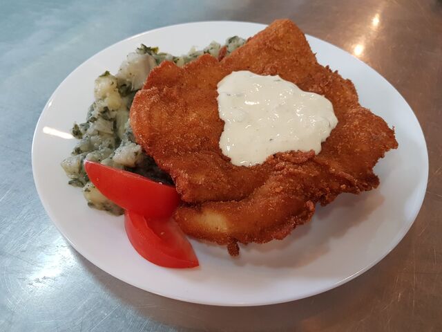 Pohani file soma, blitva s krumpirom, tartar umak