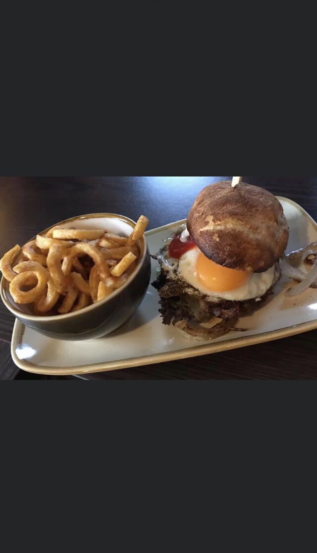 Homestyle Burger mit Twister 