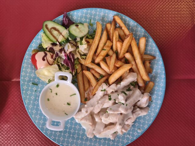 Émincé au poulet accompagnement frites