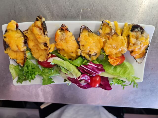 Nos moules gratinées à l'espagnol 