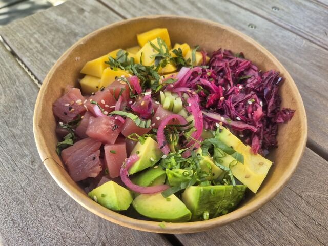 Poke bowl Thon (S : 12 €/ XL : 14 €)
